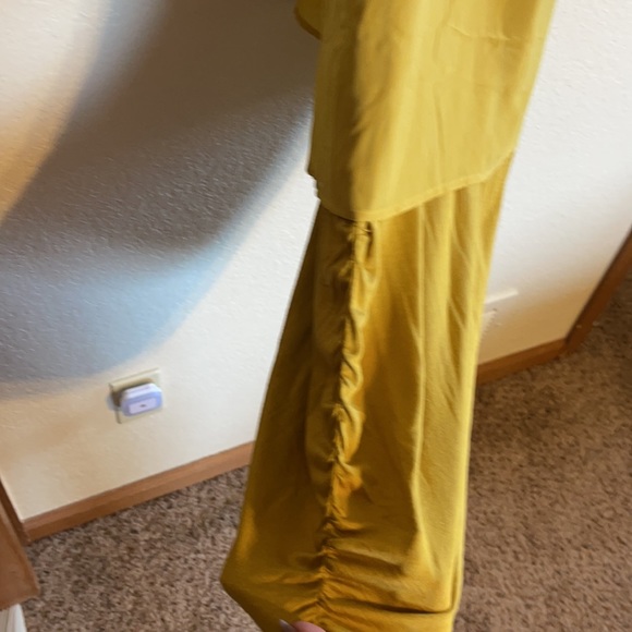 Mustard Yellow Sleeveless Bodycon Dress - Picture 4 of 7